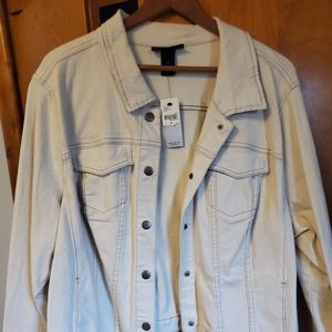 New cream color denim jacket size 24